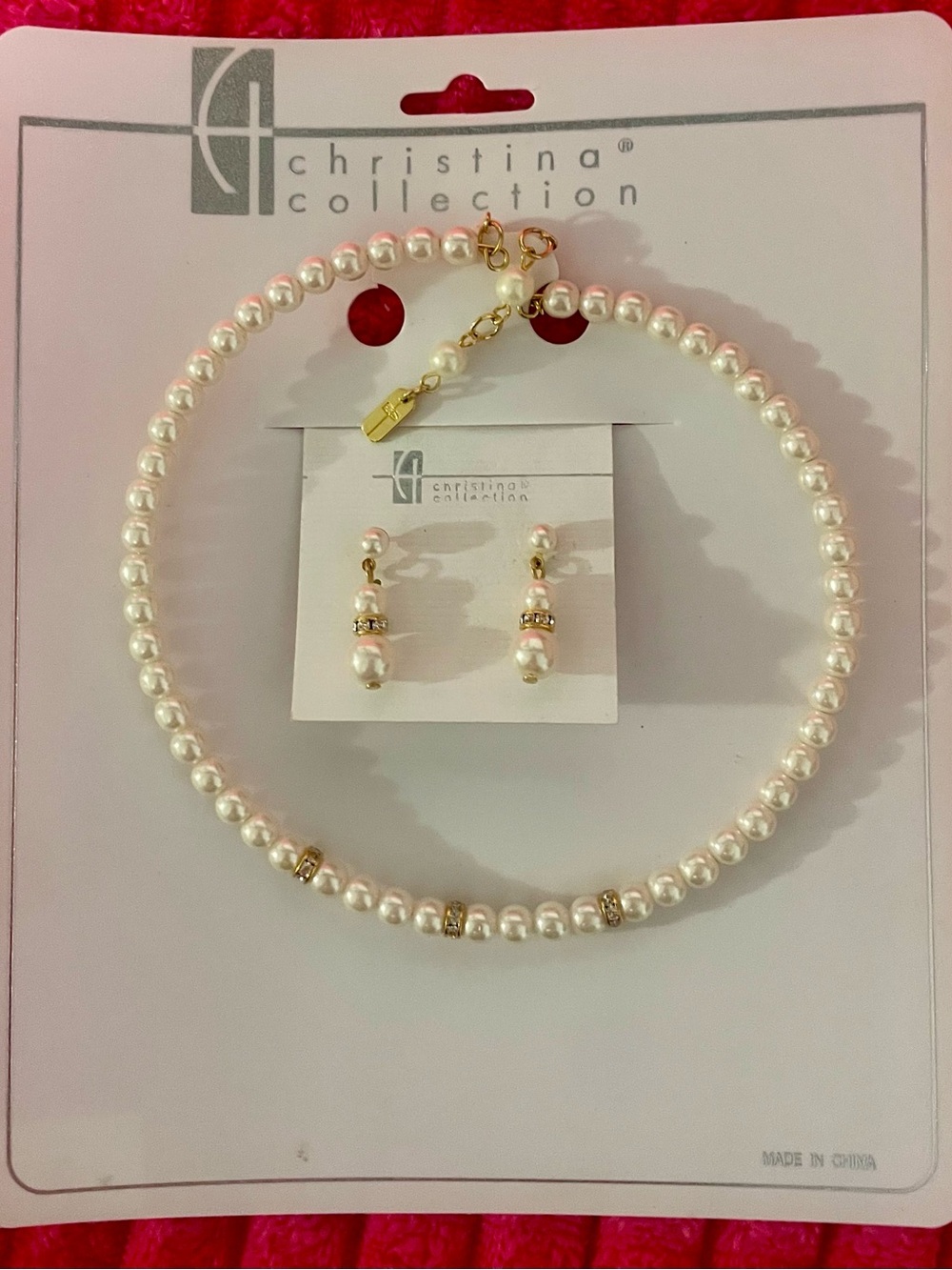 Christina Collection Pearl Necklace & Earrings Set in White and Gold